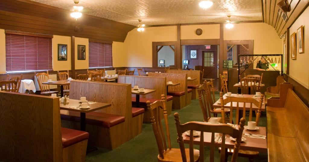 Days Inn By Wyndham Bridgewater Conference Center Restaurant photo